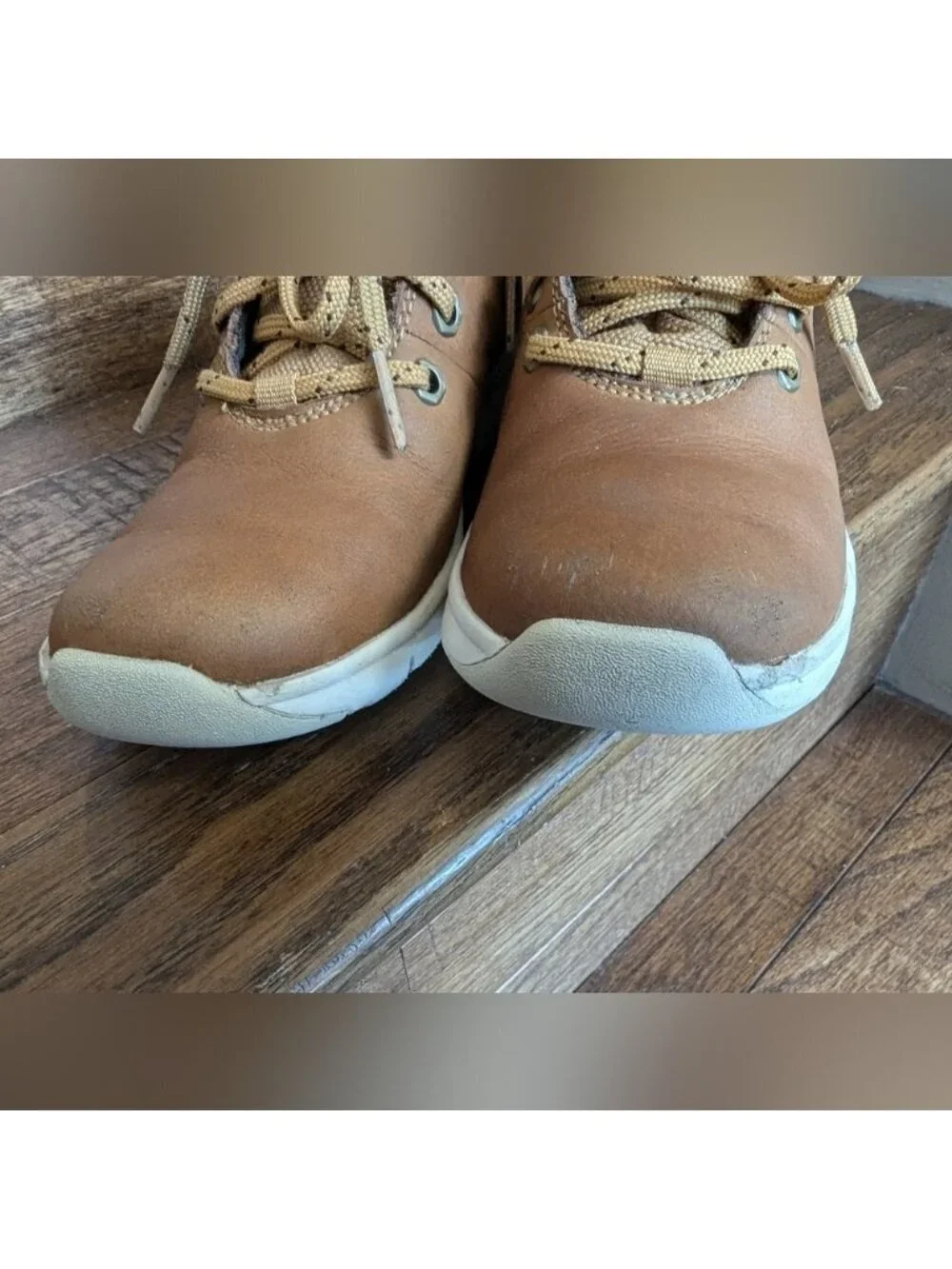 Timberland Boots Mid Hiker Kids size 2  leather Boots